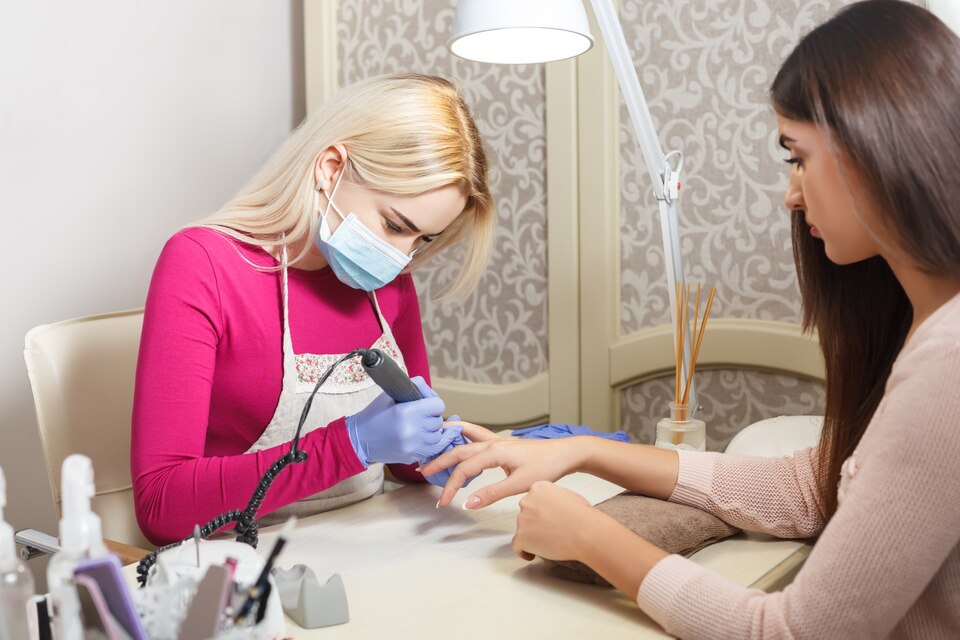 Yenişarbademli Manikürcü